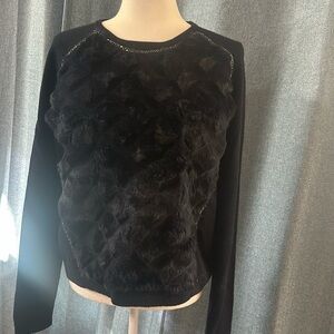 𝅺ELIE TAHARI 100% Extra Fine Merino Wool Sweater with Rabbit Fur Front Panel M